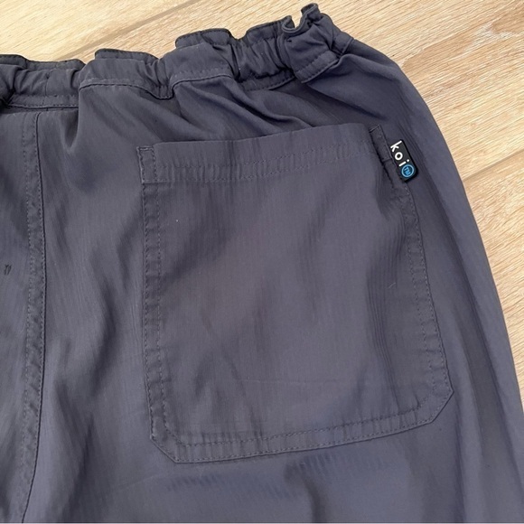 KOILITE gunmetal gray scrub pants, M, moisture wicking, pockets, comfortable. - Picture 12 of 16